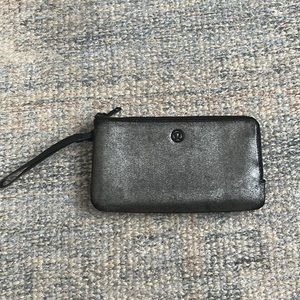 Lululemon wallet